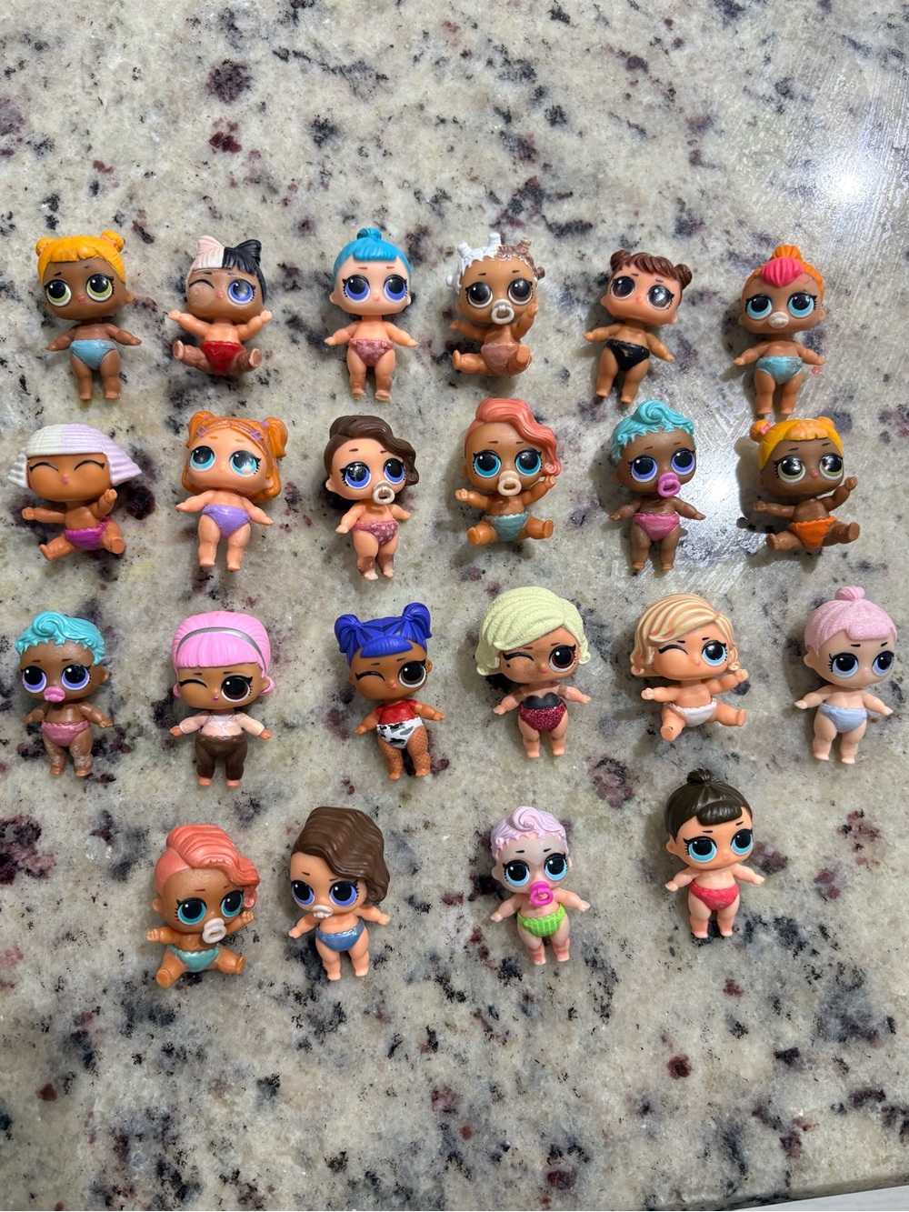 LOL Doll Babies Lot of 21